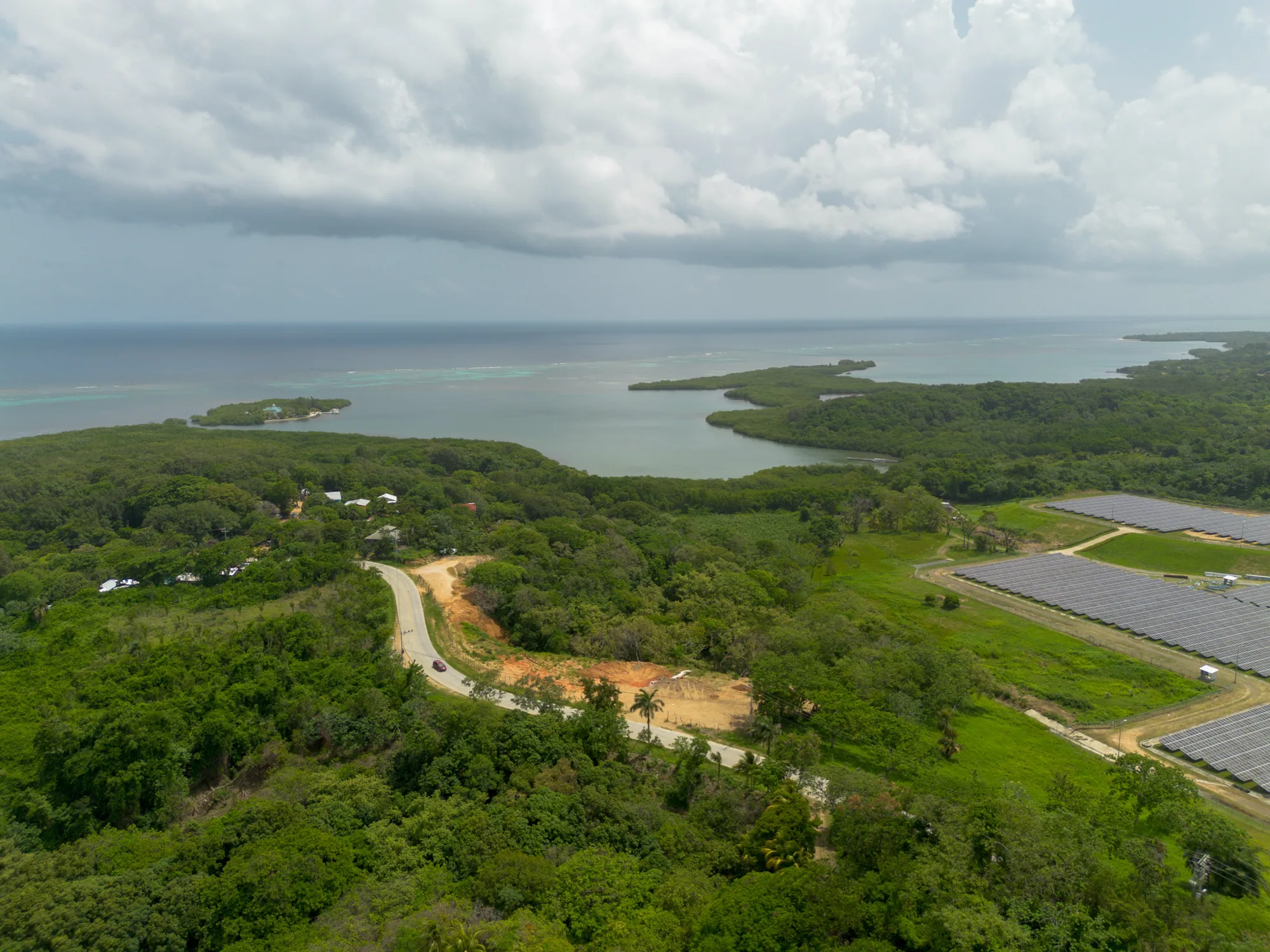 Man O War Cay, 1 Acre Roadside Lot — exterior photo 8 of 10