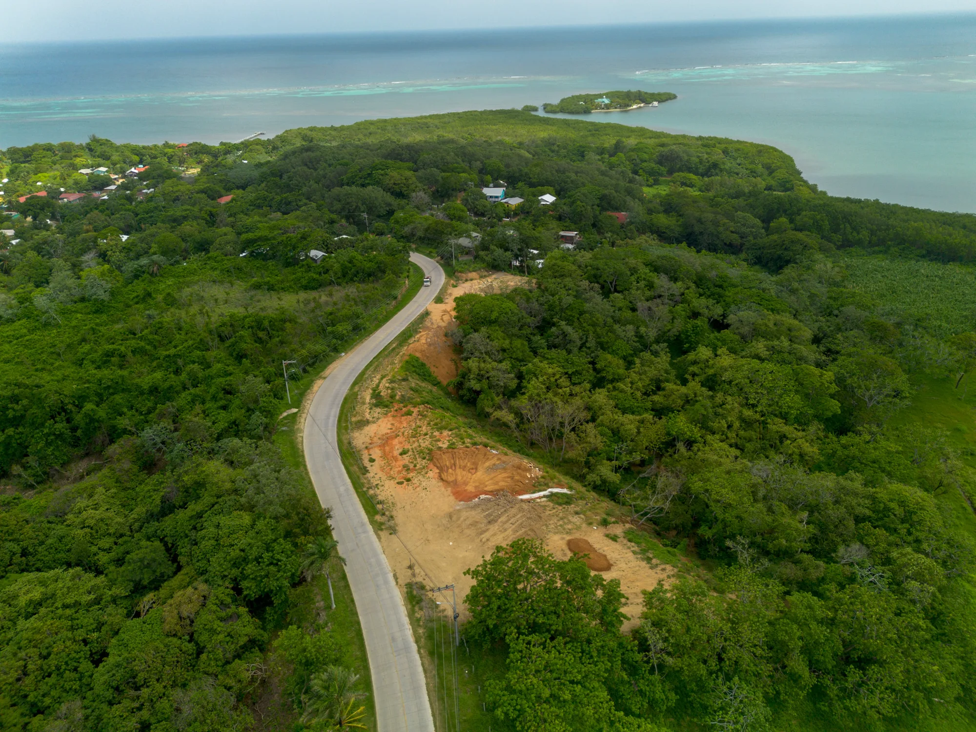 Man O War Cay, 1 Acre Roadfront — exterior photo 2 of 10