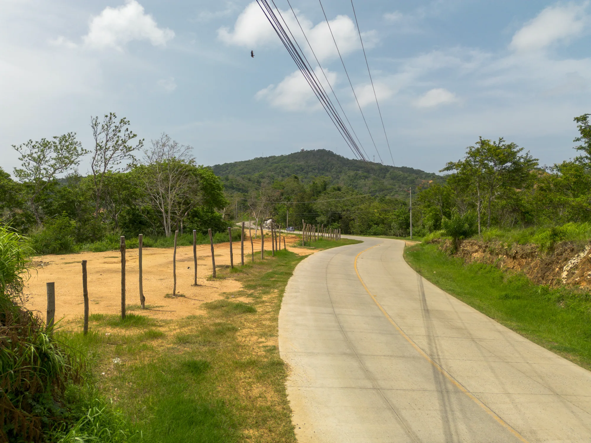 Man O War Cay, 1 Acre Roadfront — exterior photo 5 of 10
