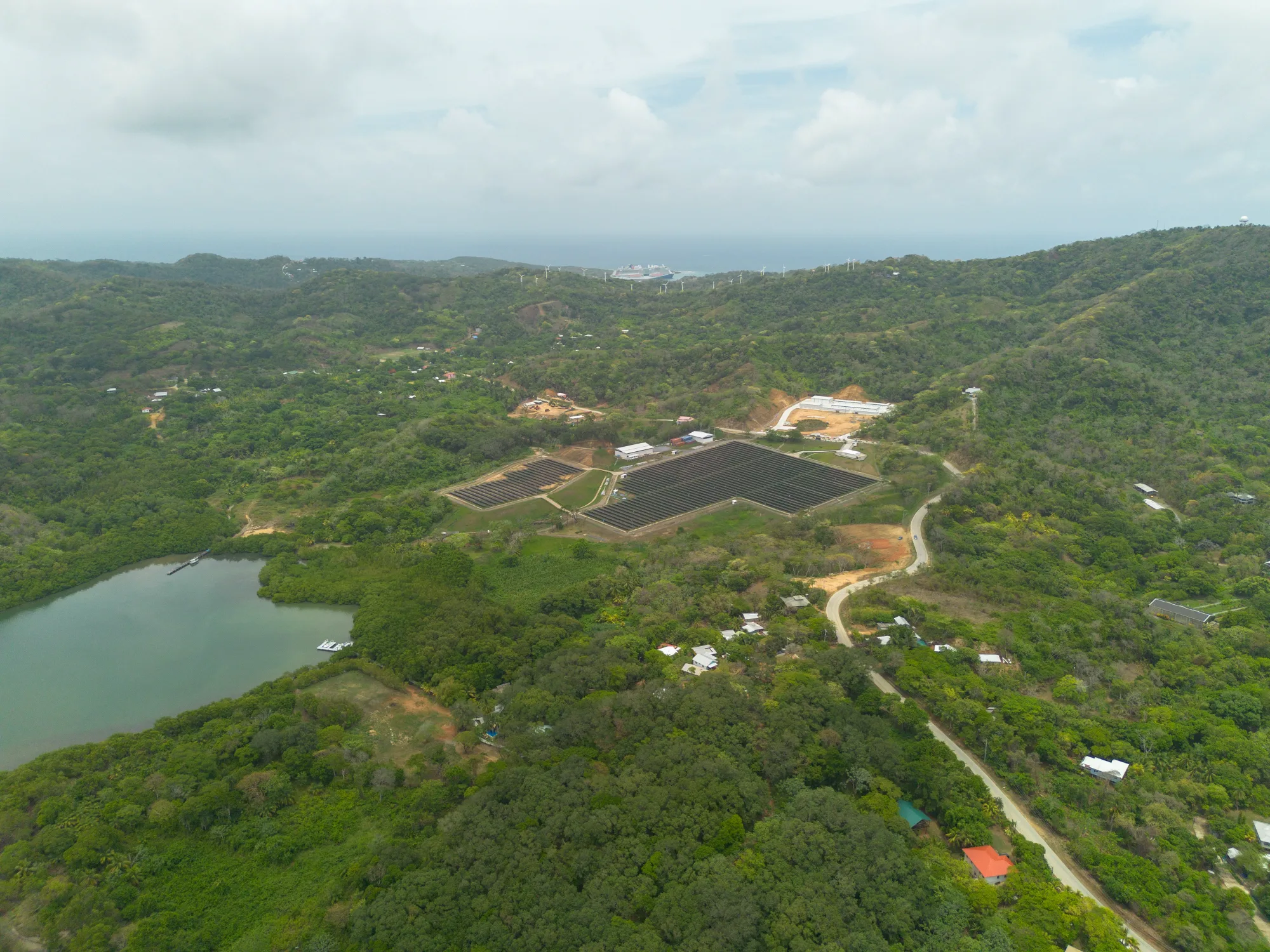 Man O War Cay, Protected Harbor Waterfront — exterior photo 5 of 14