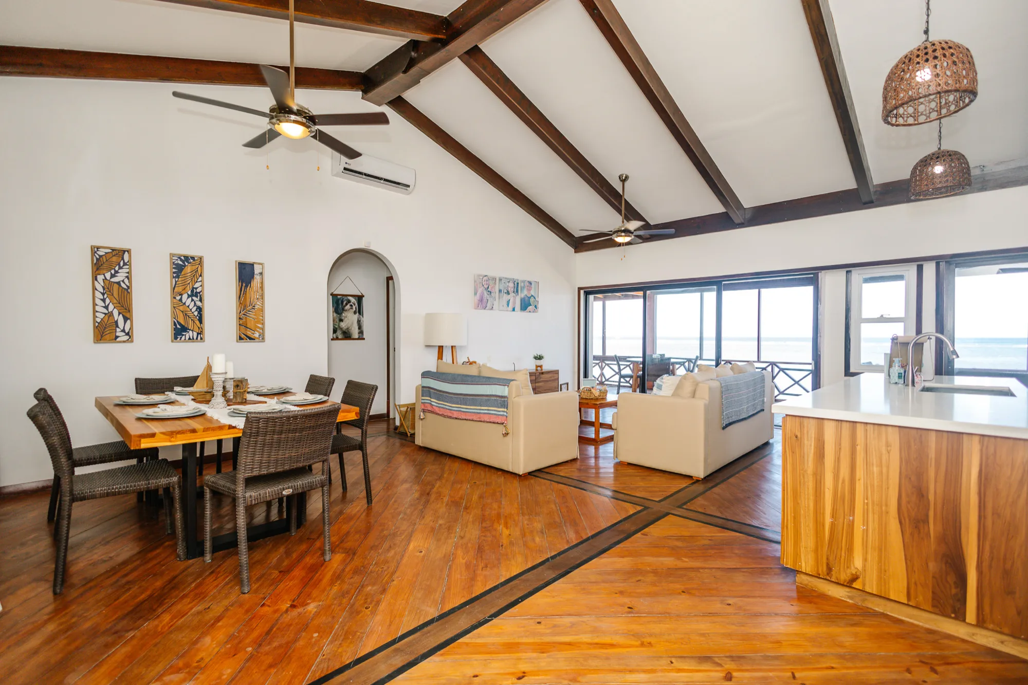 Beachfront Living & Income Retreat — interior photo 22 of 37